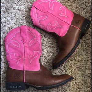 Girls light up Ropers size 12